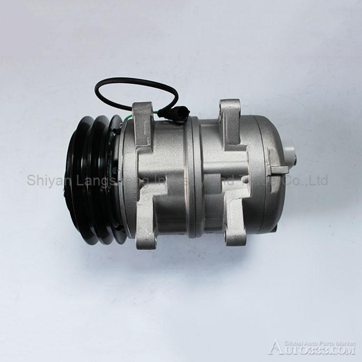 High quality auto air conditioning compressor for Dongfeng commercial vehicle 8104010C0100