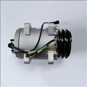 High quality Dongfeng trucks AC compressor8104010C0103